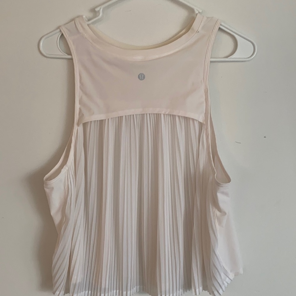 Lululemon size 10 tank